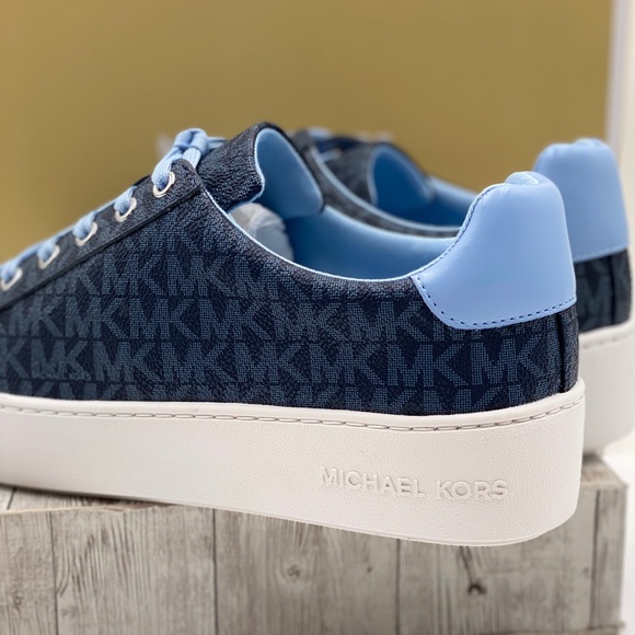 Michael Kors Poppy Lace Up Sneakers Light Blue - Picture 8 of 14